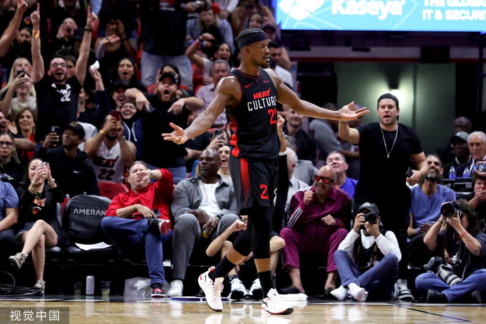 在进攻端 在进攻端